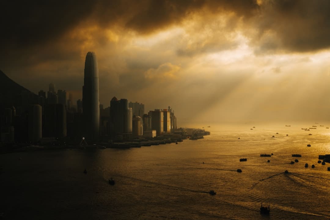 《十二封信》什么小说翻拍的 十二封信叙述着什么？